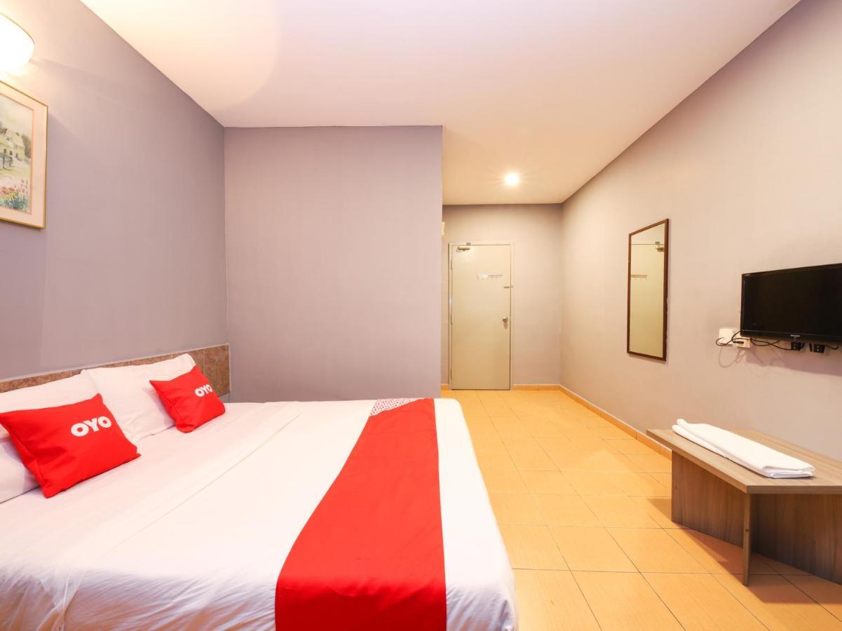 Oyo 89676 Hotel 22 Seremban Exterior photo