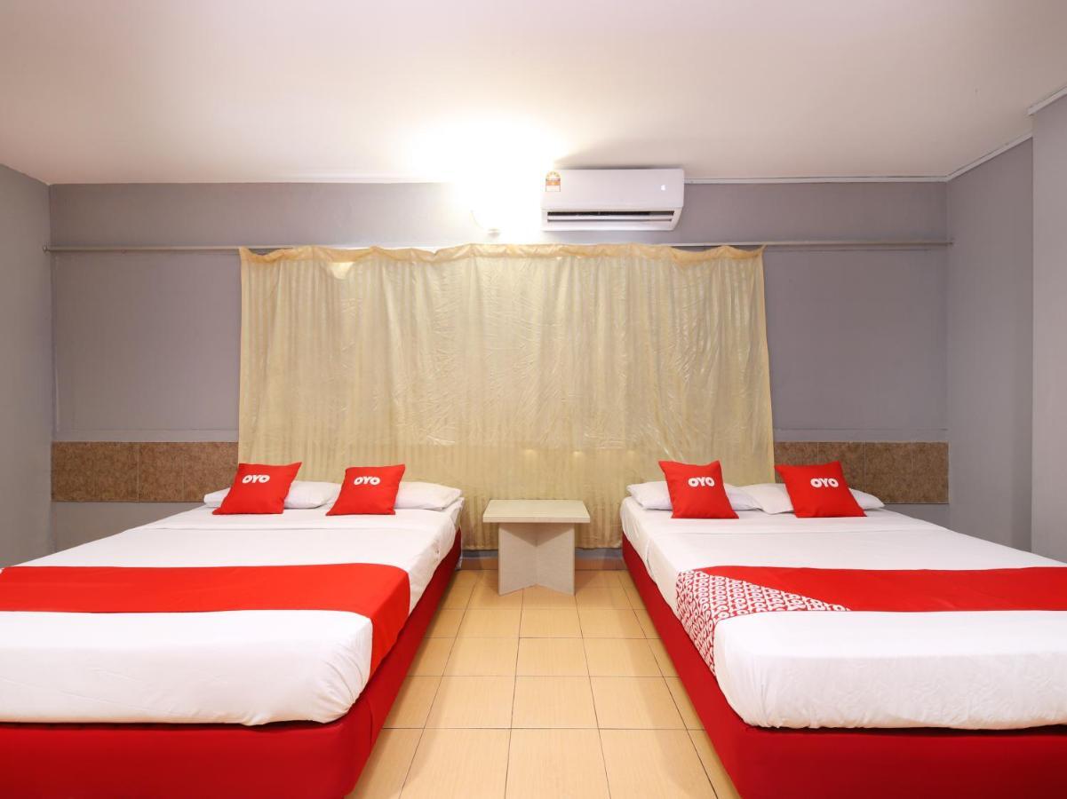 Oyo 89676 Hotel 22 Seremban Exterior photo
