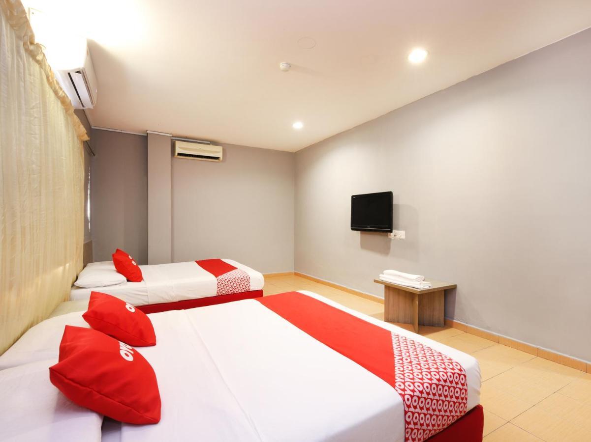 Oyo 89676 Hotel 22 Seremban Exterior photo